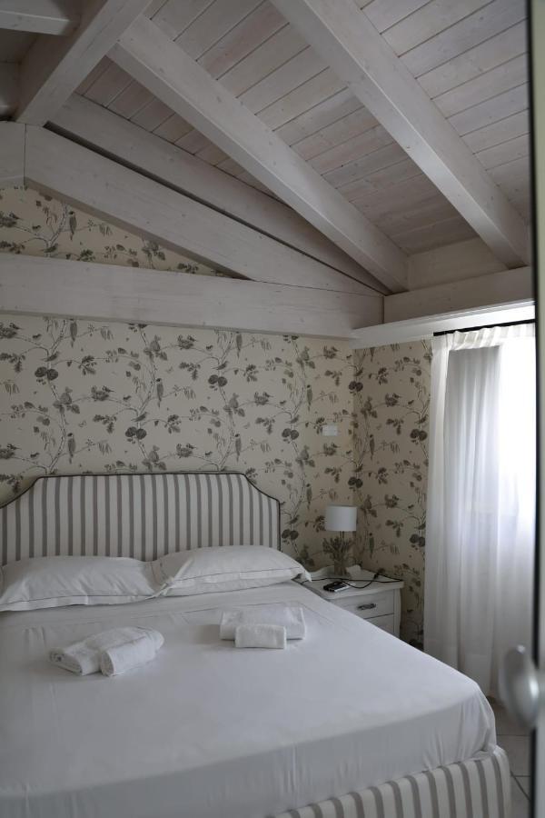Tenuta Santo Stefano Azienda Agrituristica Santo Stefano del Sole Eksteriør billede