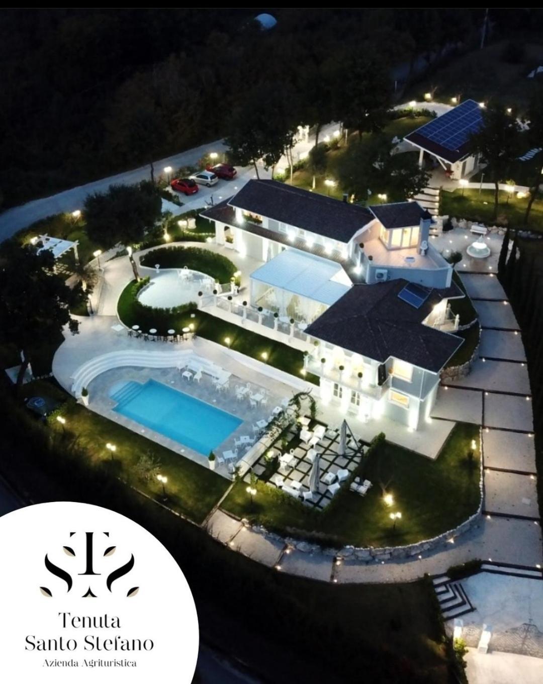 Tenuta Santo Stefano Azienda Agrituristica Santo Stefano del Sole Eksteriør billede