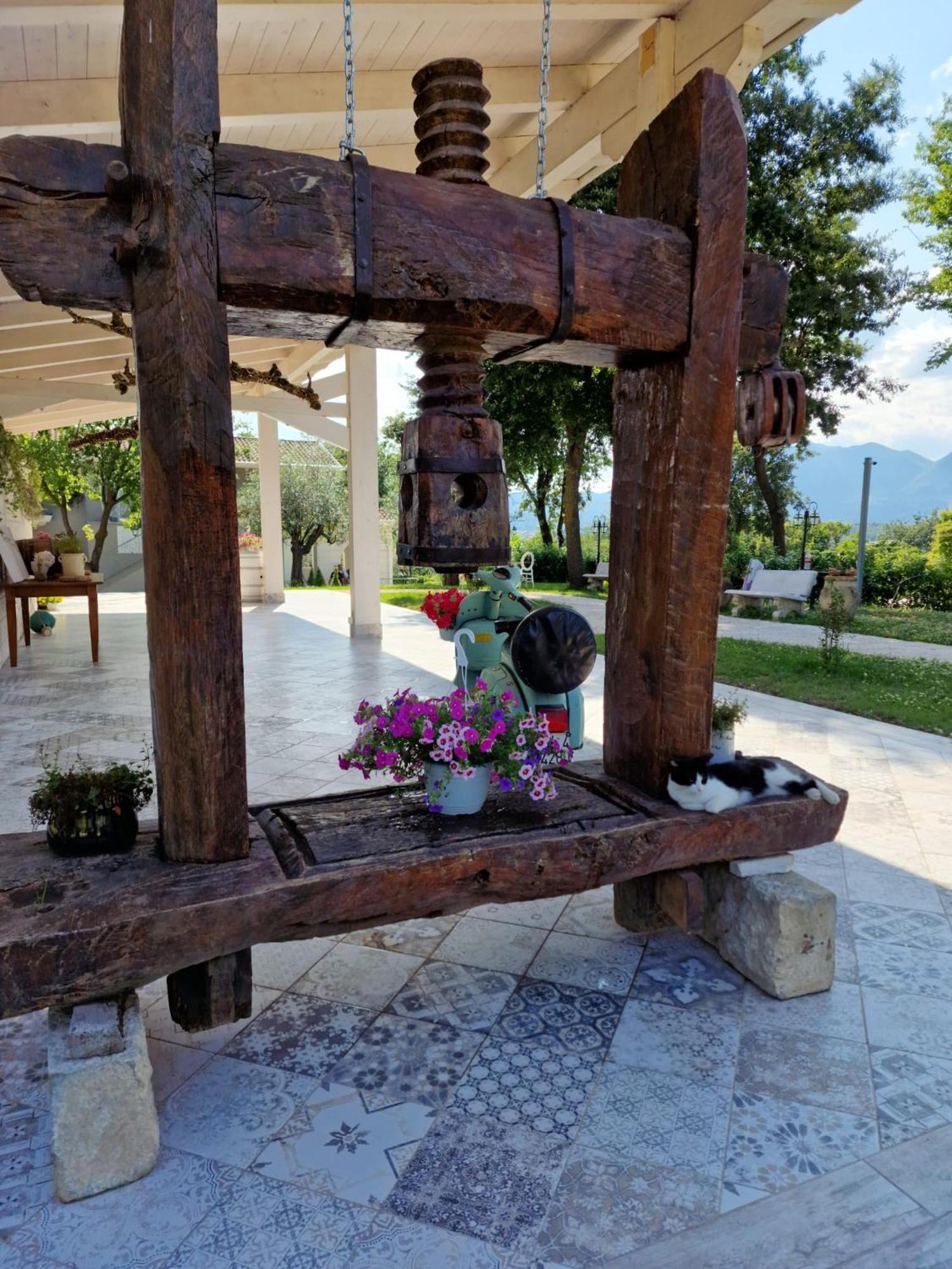 Tenuta Santo Stefano Azienda Agrituristica Santo Stefano del Sole Eksteriør billede